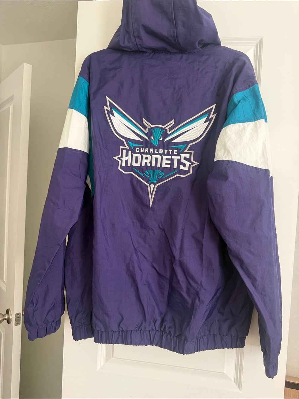 STARTER Charlotte Hornets 🏀 Purple Teal White Hooded Windbreaker